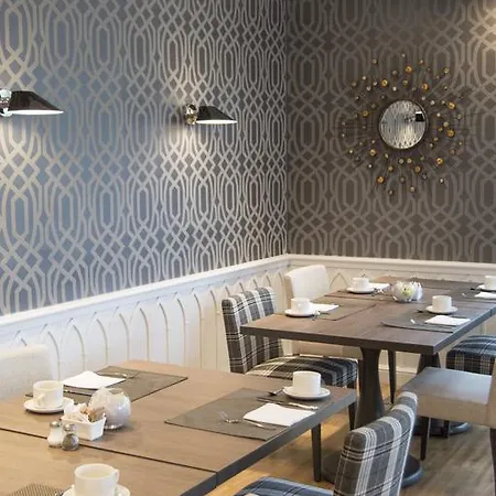 Hotel Monteros &