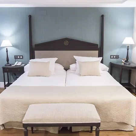 ホテル Monteros & 5*