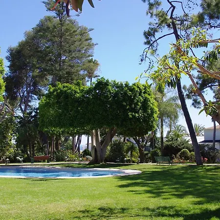 Monteros & Μαρμπέλλα